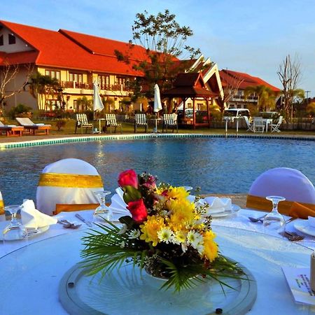 Daosavanh Resort&Spa Hotel Savannakhet Buitenkant foto
