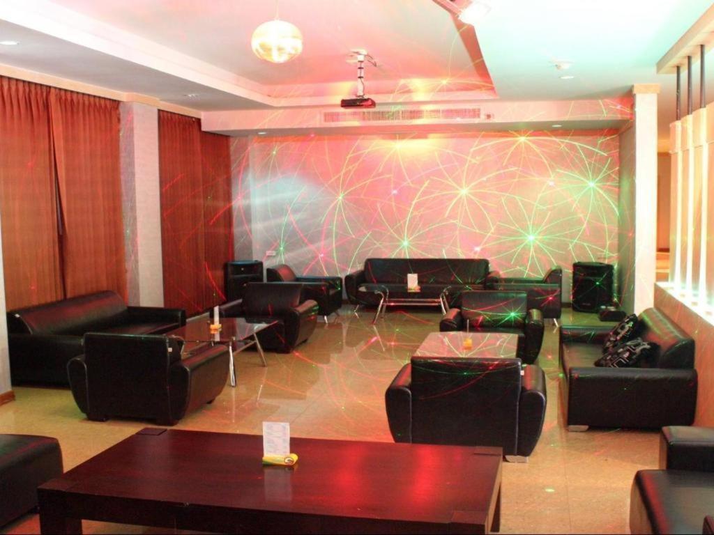 Daosavanh Resort&Spa Hotel Savannakhet Buitenkant foto