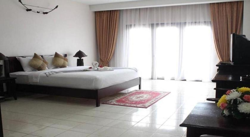 Daosavanh Resort&Spa Hotel Savannakhet Buitenkant foto