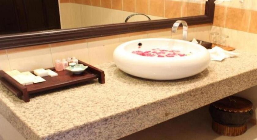 Daosavanh Resort&Spa Hotel Savannakhet Buitenkant foto